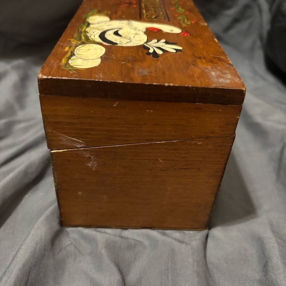 Vintage Hand Painted Wooden Recipe Box Chicken Farmhouse Folk Art Kitchen Decor - Picture 10 of 13